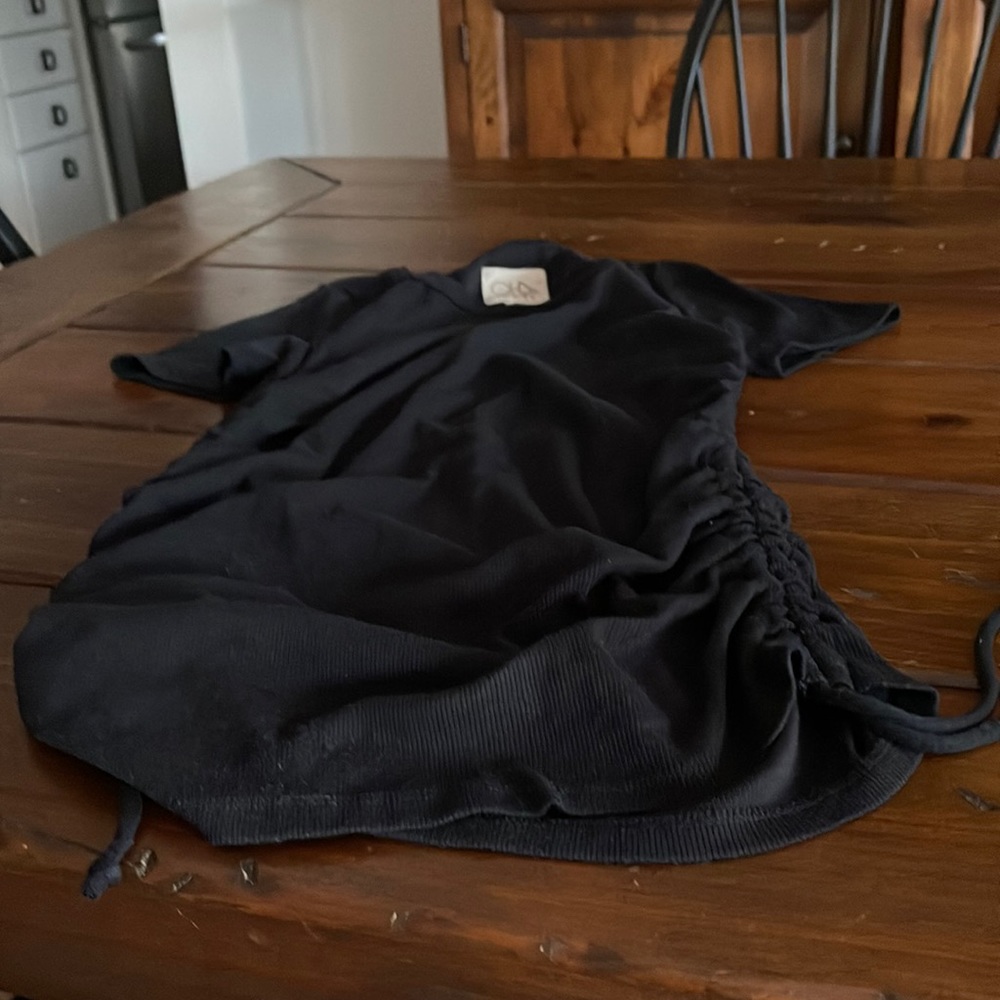 Black ruched T-shirt